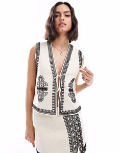 Вышитый стеганый жилет кремового цвета Asos Design