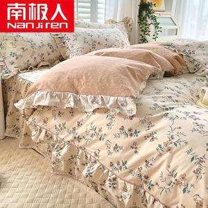 Antarctic Комплект постельного белья 4 предмета, пододеяльник 220x240 см, простыня, наволочки, юбка на резинке, ткань плотный хлопок, цвет макиато