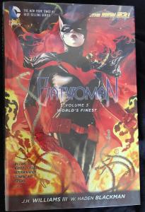 Batwoman Vol. 3: World's Finest (The New 52) (DC Comics)