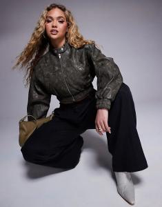 Укороченный бомбер из искусственной кожи темно-серого цвета River Island