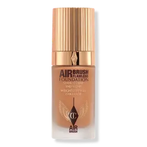 Безупречная тональная основа, нанесенная аэрографом Charlotte Tilbury, 12 Cool (tan with cool undertones)