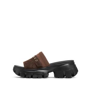 Женские тапочки-шлепанцы с противоскользящей подошвой из резины и пены Gray White Staccato, коричневый