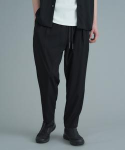 Удобные брюки с двумя складками, зауженного кроя Onegravity, цвет Black