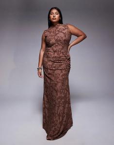 Платье макси ASOS DESIGN Curve без рукавов с высоким воротом и сборками на юбке шоколадного цвета Asos Curve