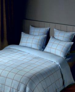 Комплект постельного белья Hugo Boss в клетку, 3 предмета, размер King Boss Home, цвет horizon