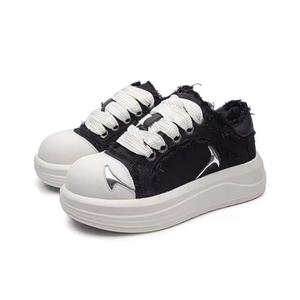 Износостойкие и легкие низкие кроссовки для женщин Cat Seven Seeks, Black