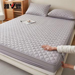 Yalu Простыня на резинке 120х200 см, утолщенная стеганая, цвет Geometry - Light Gray