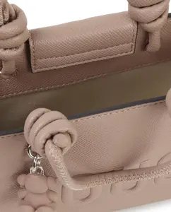 Мини-сумка горизонтальная с подвеской в виде медведя черного цвета из коллекции Tous La Rue New, цвет Topo