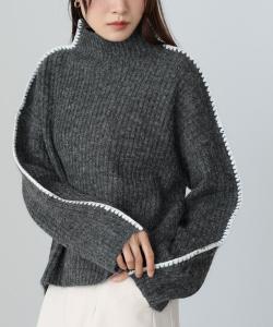 Вязаный топ с цветным рисунком