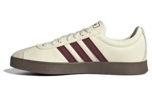 Футболка Vl Court 2.0 'Ivory Shadow Red Gum' Adidas, Бежево-красная