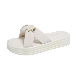 Тапочки-слайды женские с противоскользящей подошвой TONYBEAR, Beige