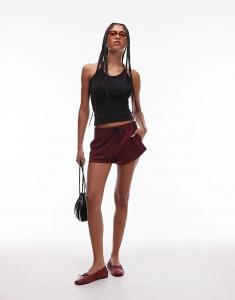 Спортивные шорты Calvin Klein Jeans бордового цвета