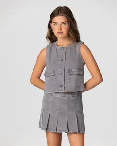 Женский жилет с карманами и заклепками Noon, серый
