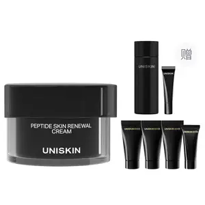 Увлажняющие кремы и средства для лица Unisex UNISKIN