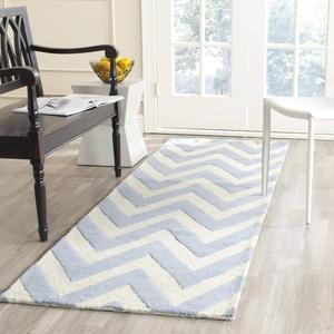 Ковер-дорожка SAFAVIEH, 77 x 244 см, Cambridge Collection, Light Blue & Ivory, ручной работы, шеврон из шерсти, идеален для помещений с высокой проходимостью в гостиной, спальне (CAM139A)