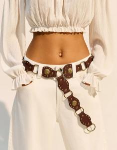 Ремень Bershka с кольцами коричневого цвета