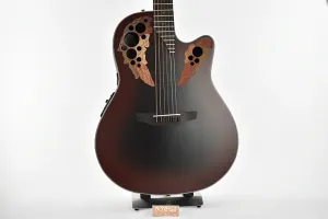 Ovation Celebrity Elite CE44-RBB-G Обратный синий взрыв