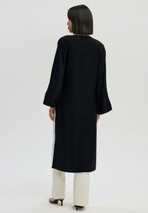 Туника WITH FRONT SLIT Touché Privé, черный