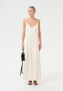 Платье макси PELO Gestuz, кремовый