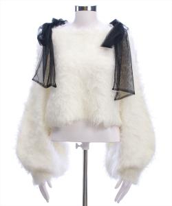 Вязаный топ с тюлевой лентой на плечах