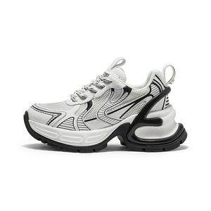 Кроссовки женские толстые средней высоты Coup De Foudre, белый/черный