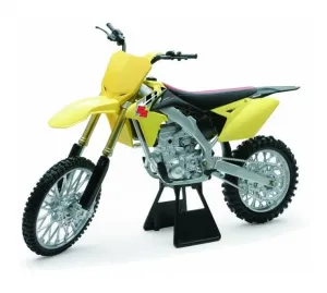 Модель Suzuki RM-Z450 2014 года в масштабе 1:6 New Ray Toys, желтый