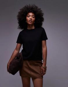 Футболка Mango с круглым вырезом черного цвета