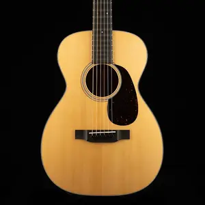 Акустическая гитара Martin Custom Shop 0 Concert Style 18 из кленового махагони с эффектом «quilted»