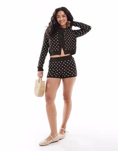 Короткие трикотажные шорты Miss Selfridge в горошек коричневого цвета