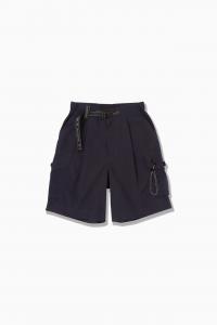 Широкие короткие брюки-карго (размер M)