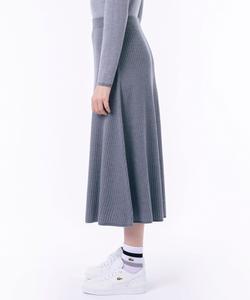 Объемная юбка-клеш из ребристой вязки