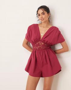 ASOS DESIGN комбинезон с V-образным вырезом и кружевной талией в бордовом цвете