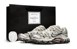 Nike Женские кроссовки V5 RNR Low Top серый черный