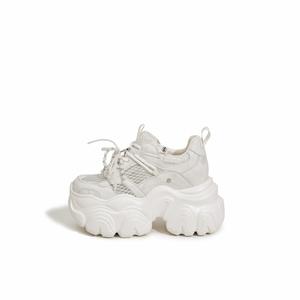 Амортизирующие, нескользящие, износостойкие, дышащие низкие кроссовки на массивной подошве для женщин Milan love song, White