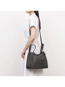 Cachecache / Мини-сумка из мягкой кожи с миниатюрным плечевым ремнем