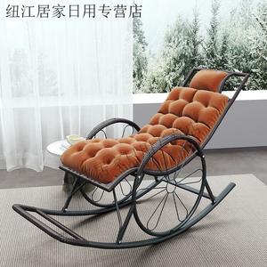 Fantasy Кресло-качалка из ротанга на колесах, модель round line, черное с коричневой хлопковой подушкой