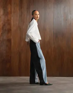 Джинсы-бочонки Lioness Horseshoe контрастного черного и синего цветов