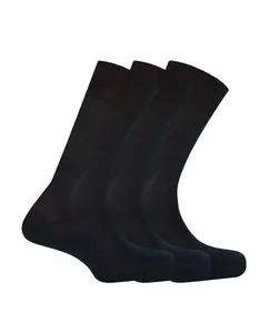 В наборе три пары коротких мужских хлопковых носков Dustin, темно-синий