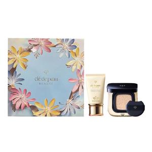 Прозрачный увлажняющий крем-пудра Air Cushion легко растушевывается и хорошо держится Clé De Peau Beauté