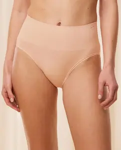 Невидимый пояс для трусиков со средней талией без отметок Triumph, бежевый