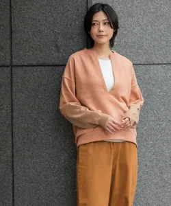 Свитер из французской махровой трикотажной ткани.