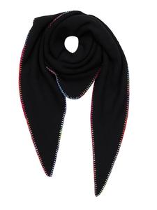 Треугольный шарф с цветной декоративной строчкой по краю черного цвета. Faera