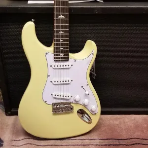 PRS SE Silver Sky - Лунно-белый