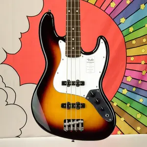 Бас-гитара Fender Standard Jazz Bass, гриф из лавра, белая накладка, окраска в три цвета «Санберст»