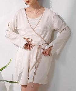 Двусторонняя защитная футболка от солнца «все в одном» спереди и сзади.