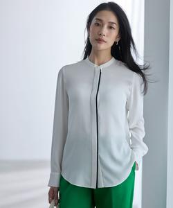 Блузка с воротником-стойкой из атласа и амунзена со спинкой