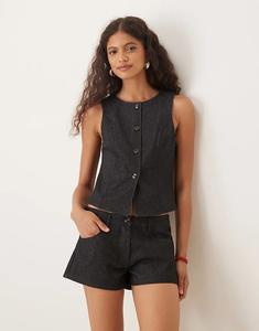 Джинсовый жилет Motel Anila Button в цвете индиго