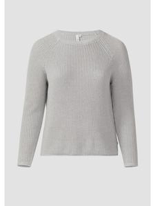 Вязаный свитер цвета 9400_серый меланж QS