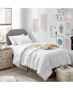 С моего большого комплекта постельного белья пот не сходит Coma Inducer, белый