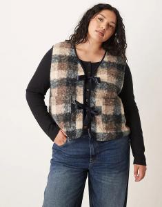 Жилет из искусственного меха ASOS DESIGN Curve с клетчатым рисунком и бантом